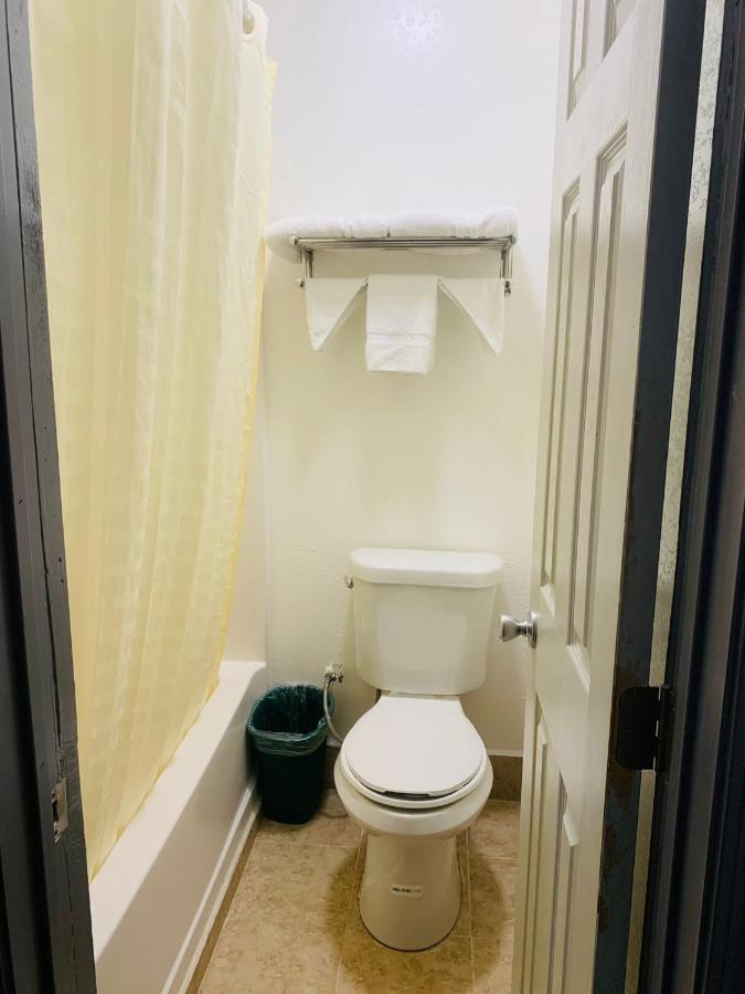 Relax Inn Motel Kountze Екстериор снимка